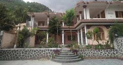 Blue Bell Hotel And Restaurant Balakot