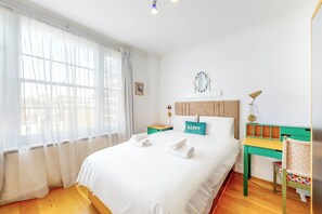 2 bedrooms, iron/ironing board, WiFi, bed sheets - Vibrant and sunny 2 BR apartment in Hyde Park (London)