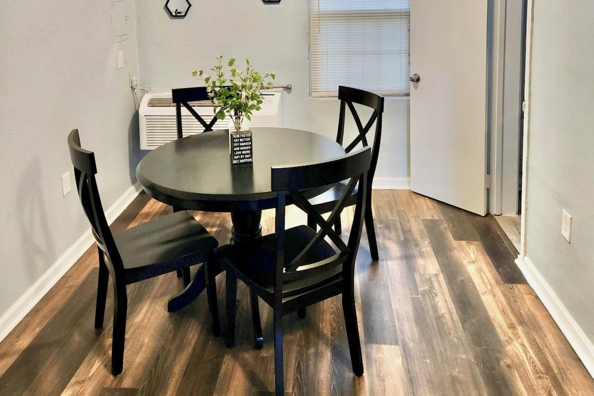 Suite – executive, 2 soverom | Spiseområde på rommet