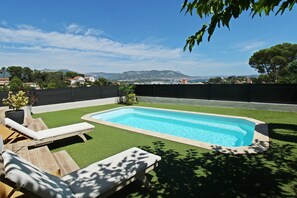 Pool - eagle's eyrie  (La Seyne sur mer)