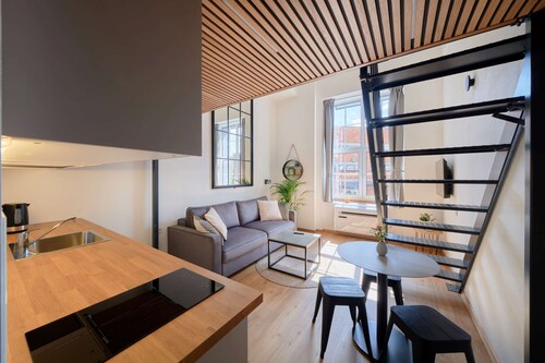Queen Barbora Central Lofts