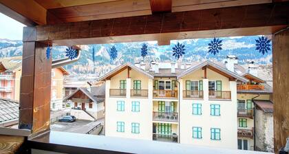 THREE-ROOM DUPLEX IN THE ATTIC IN THE HEART OF VAL DI FIEMME