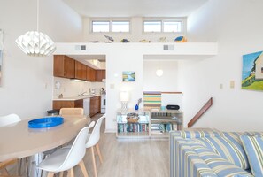 Smart TV - 4 BDR/Ocean Front Ocean Grove J2 Condo (Salter Path)
