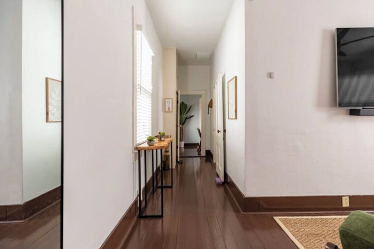 Photo 5 of Historic Full House 2min walk to Historic Downtown with 75" 8K TV & Gas Grill
