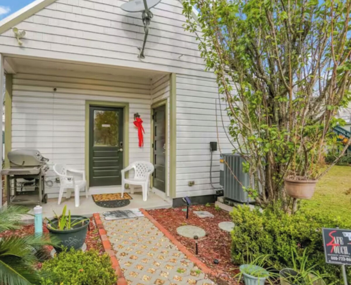 Photo 21 of Historic Full House 2min walk to Historic Downtown with 75" 8K TV & Gas Grill