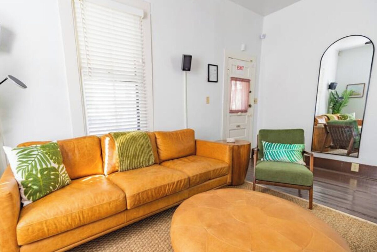 Photo 4 of Historic Full House 2min walk to Historic Downtown with 75" 8K TV & Gas Grill