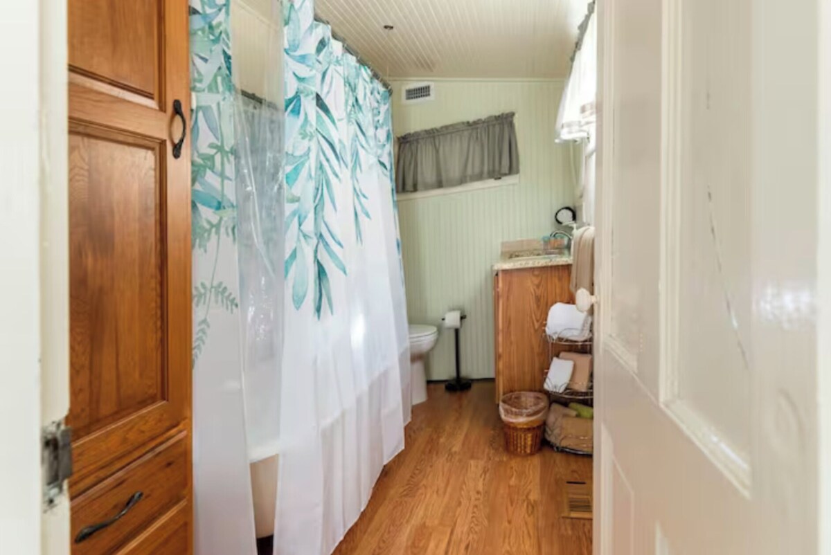 Photo 10 of Historic Full House 2min walk to Historic Downtown with 75" 8K TV & Gas Grill
