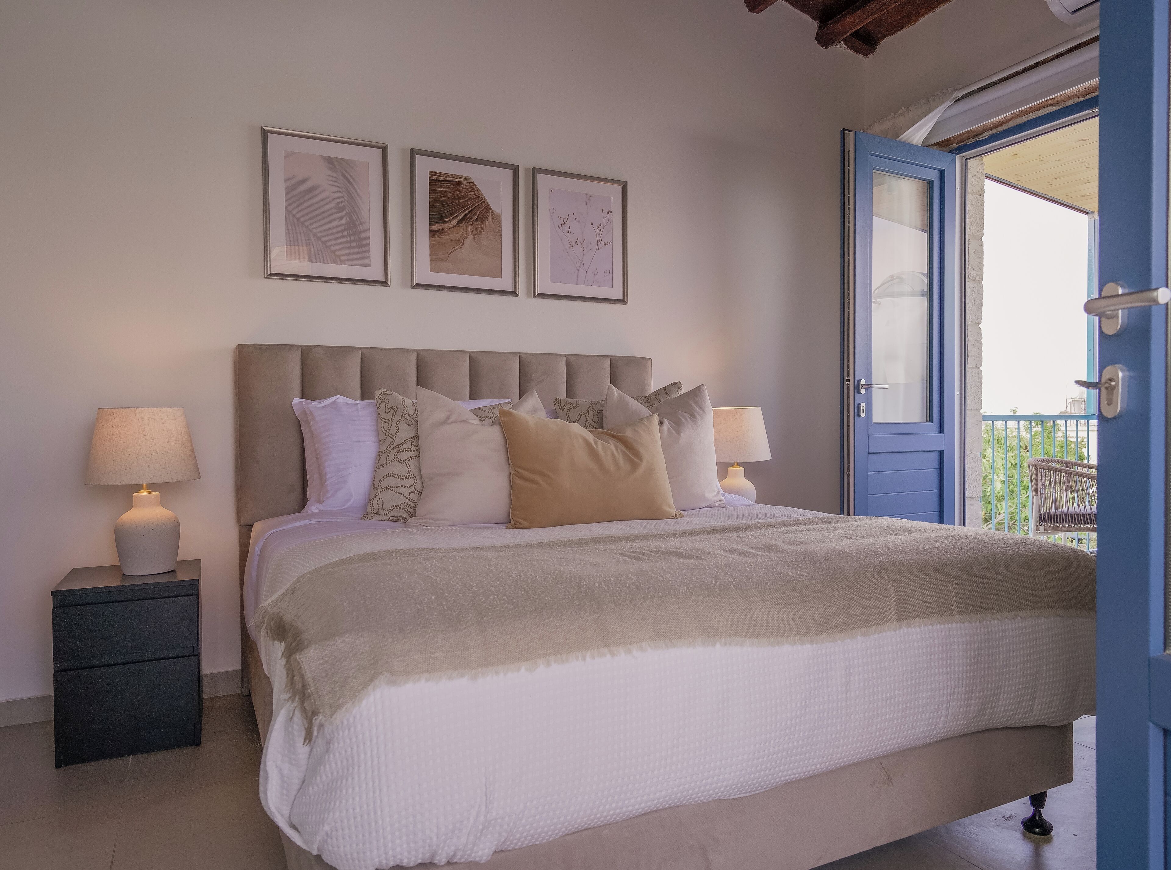  Phaedrus Living Peristerona Traditional Maisonette