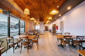 Restaurant - Gudauri Inn (Kazbegi)