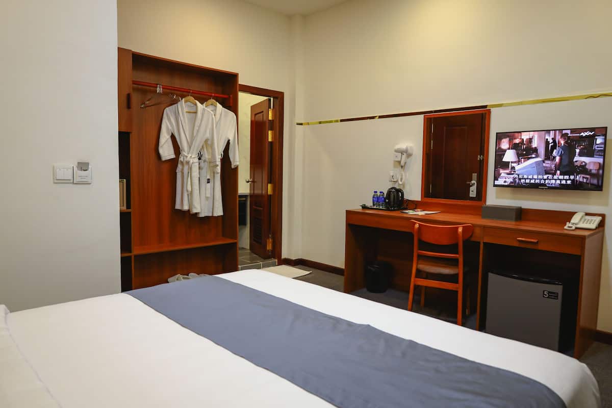 Kamar Double Superior, 1 Tempat Tidur Queen | Seprai katun Mesir, seprai premium, dan selimut bulu angsa
