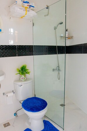 Studio | Bilik Mandi
