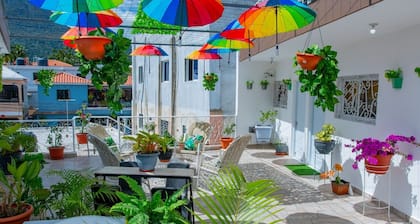 ROYAL TERRACE KING IV