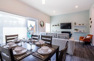 Condo | In-room dining