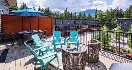 Peak Paradise by Revelstoke Vacations