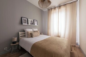 2 bedrooms