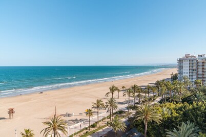 Big and authentic flat in Valencia near beach