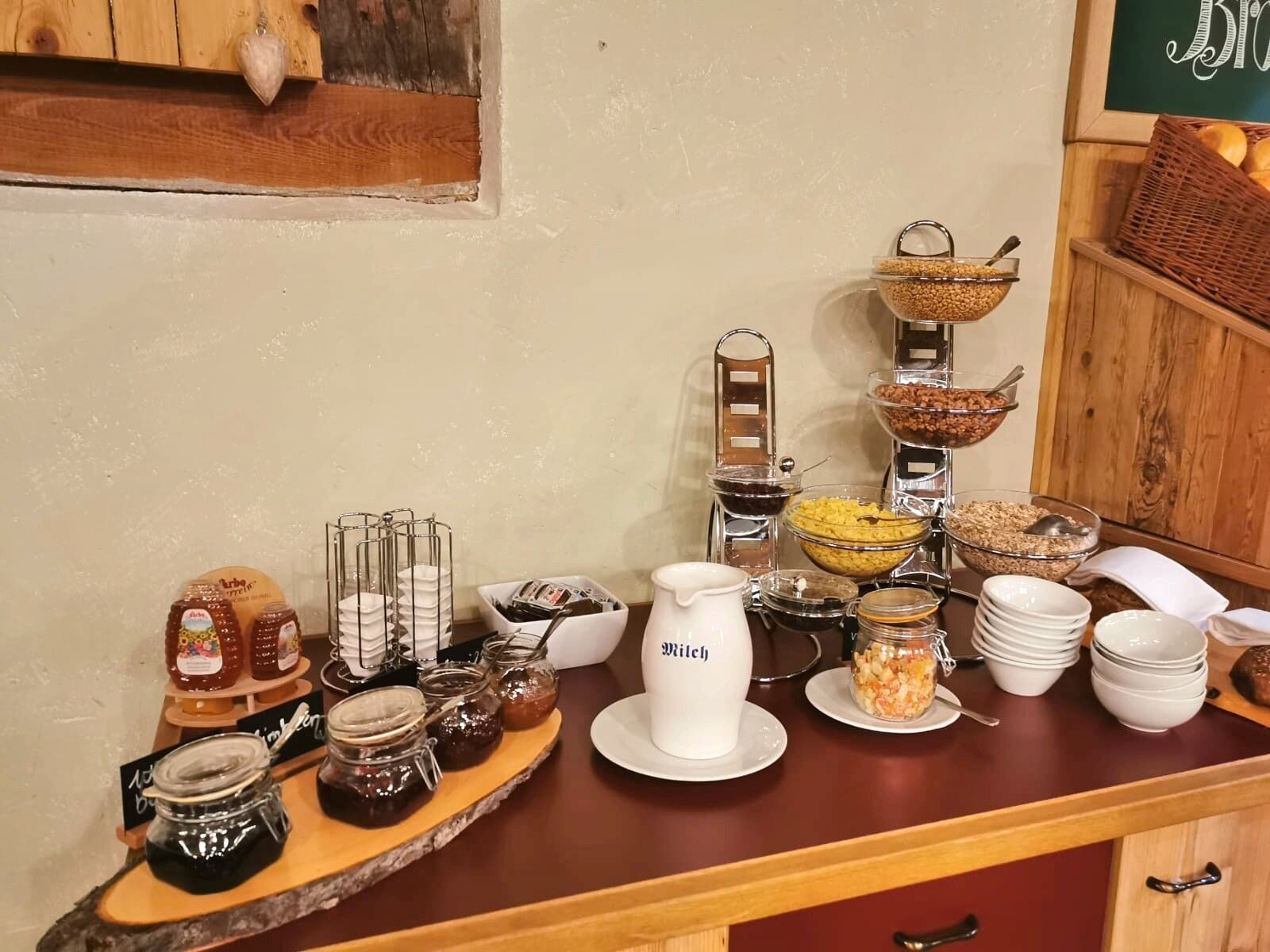 Tägliches inbegriffenes Frühstücksbuffet