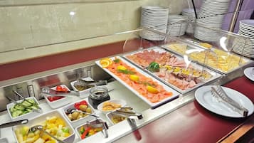 Tägliches inbegriffenes Frühstücksbuffet
