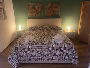 2 bedrooms, in-room safe, travel crib, free WiFi - Reef Mondello Apartment (Palermo)