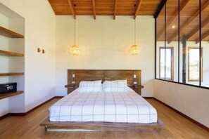 1 室のベッドルーム、セーフティボックス (室内)、WiFi (無料)、ベッドシーツ