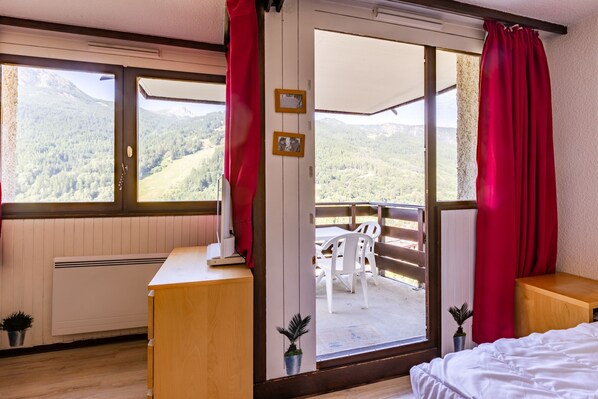 1 bedroom, iron/ironing board - Les Mélèzes - Appt à Serre Chevalier (Saint-Chaffrey)