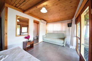 Panoramic-rum | 1 sovrum, sängtillbehör av högsta kvalitet och skrivbord