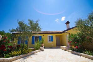 Biệt thự | 3 phòng ngủ 