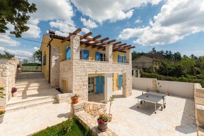 Villa | 3 bedrooms - Iria Bella in Mar ana (Marcana)