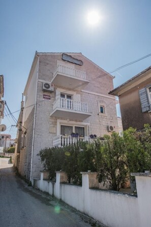 Apartment | 2 bedrooms - Apartments Mare - Near City Center (Trogir)