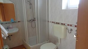 Apartment - Vlado - 300 m From Pebble Beach - A3 2 2 (Omisalj)