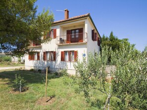 Apartment, Smoking | Exterior - Apartments Mirko - 100m From the sea (Nin)