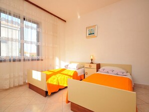 Apartment, Smoking | 4 bedrooms - Apartments Mirko - 100m From the sea (Nin)