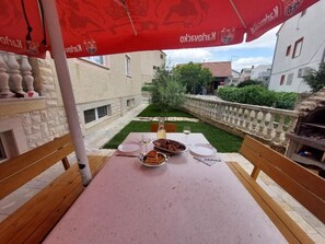 Room - Budi - Near Sandy Beach - A1 4 2 (Vodice)