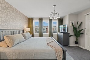 4 bedrooms, desk, iron/ironing board, travel cot