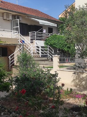 Apartment, Smoking - Jase - 40 m From sea - A1 4 1 (Sibenik)