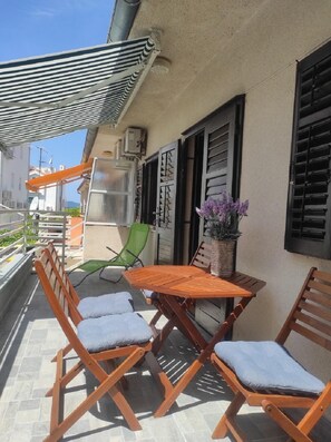 Apartamento, fumadores | 2 dormitorios