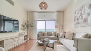 Apartment - Beachside Bliss and Panoramic Views on Reem Island (Abu Dhabi)