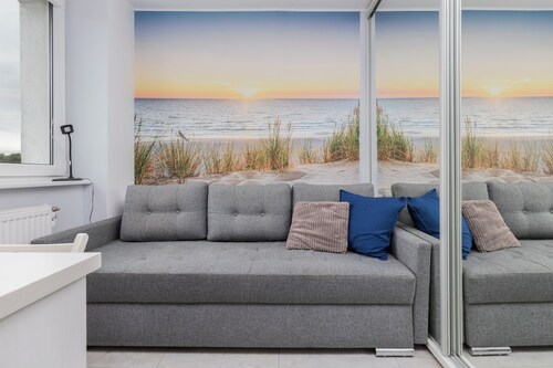 Sea Style Apartment by Renters