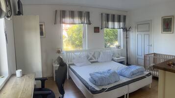 House | 5 bilik tidur, seterika/papan seterika, Wi-fi percuma