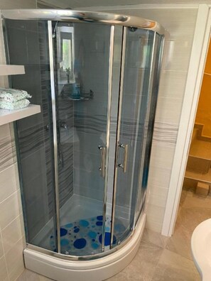 House | 3 bedrooms - Holiday Houses, Villas Antonia - in old City Center (Omisalj)
