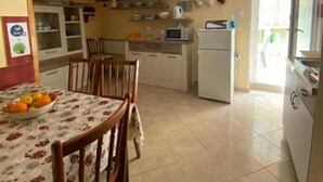 House - Holiday Houses, Villas Antonia - in old City Center (Omisalj)