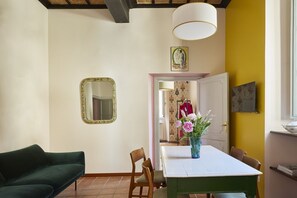 Interior - Trastevere Home - Santa Maria with beautiful view on the square (Roma)