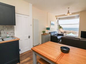 Cottage | Interior - At the Bay Apartment (Ilfracombe)