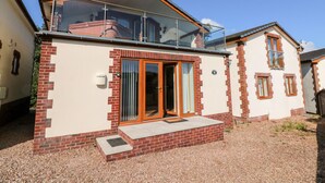 Cottage | Front of property - Hazelwood Lodge (Umberleigh)