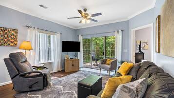 Condo, Multiple Beds, Patio, Garden View (Tranquility Hills) | Living area