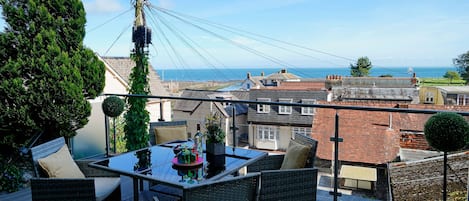 Cottage | Property grounds