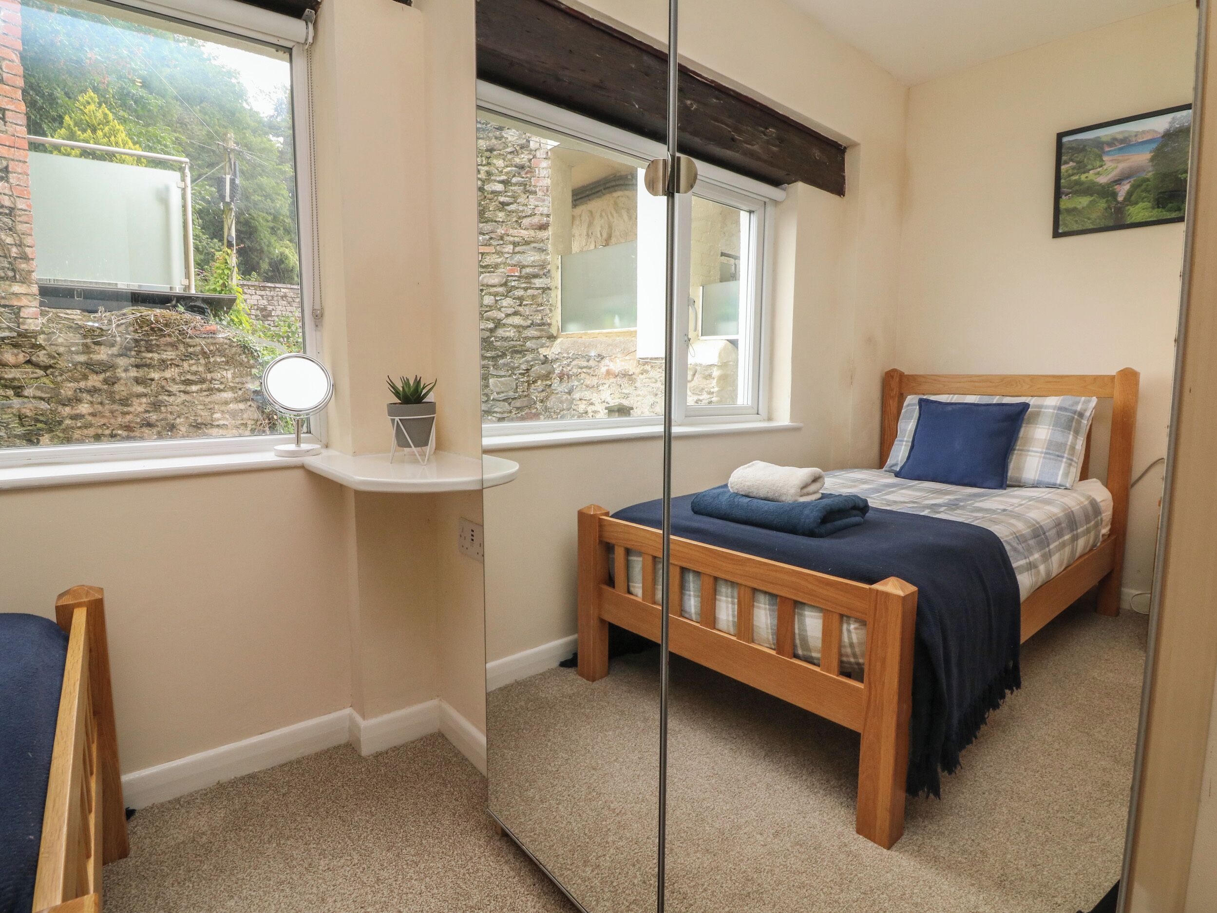 3 bedrooms, individually decorated, individually furnished, free WiFi