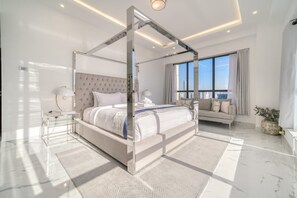 2 bedrooms - Lavish JBR Apt w Beach Ain Dubai View (Dubai)