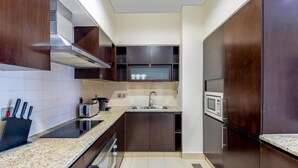 Unclassified image, 5 of 20, button - Chic Stay on the Palm wz Private Beach Access (Dubai)