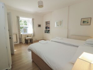 2 bedrooms, individually decorated, individually furnished, free WiFi